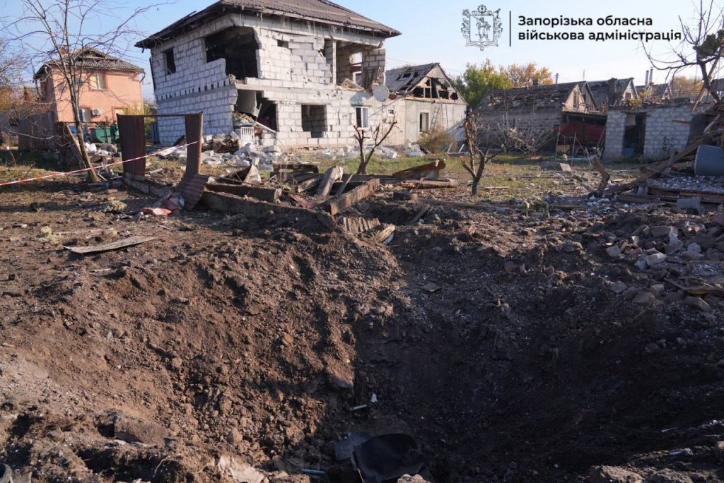 Ворог у ніч проти 2 листопада атакував Запоріжжя ракетами РСЗВ