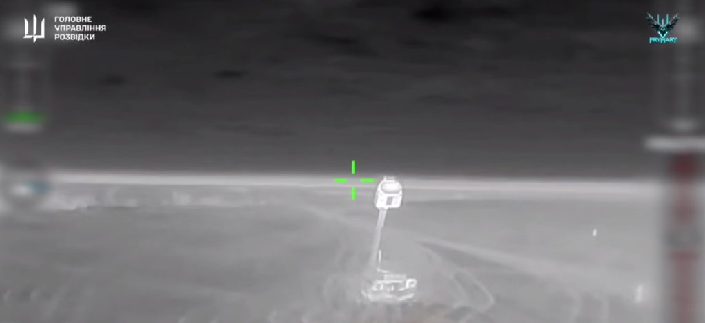 Примари нищать ворога