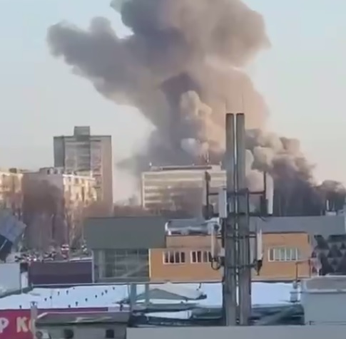 Брянськ - палає завод Кремній Ел 10 березня 2026