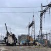 Запорізькі енергетики ліквідують пошкодження розподільчої мережі російськими терористами в режімі нон-стоп