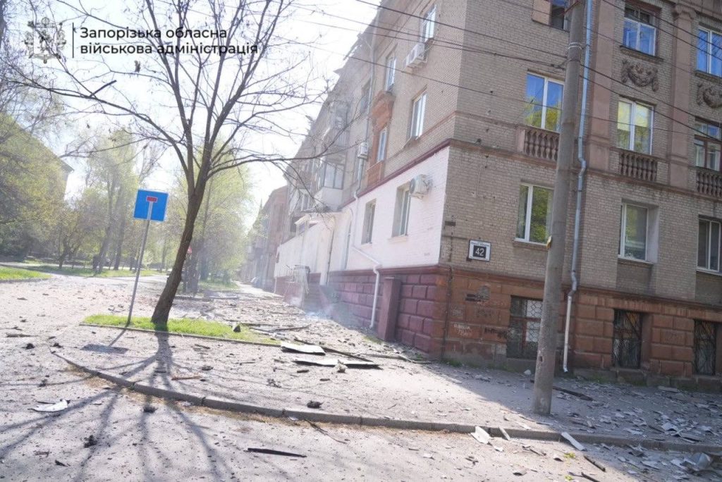 Перша Ливарна, 42 - будинок біля СІЗО