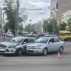 ДТП на центральному проспекті Запоріжжя – зіткнулися два легковики