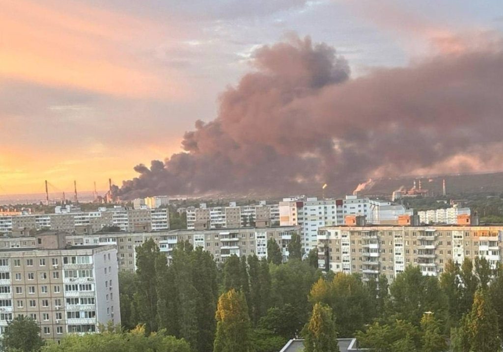 Горить НПЗ у Саратові 31.05.2026