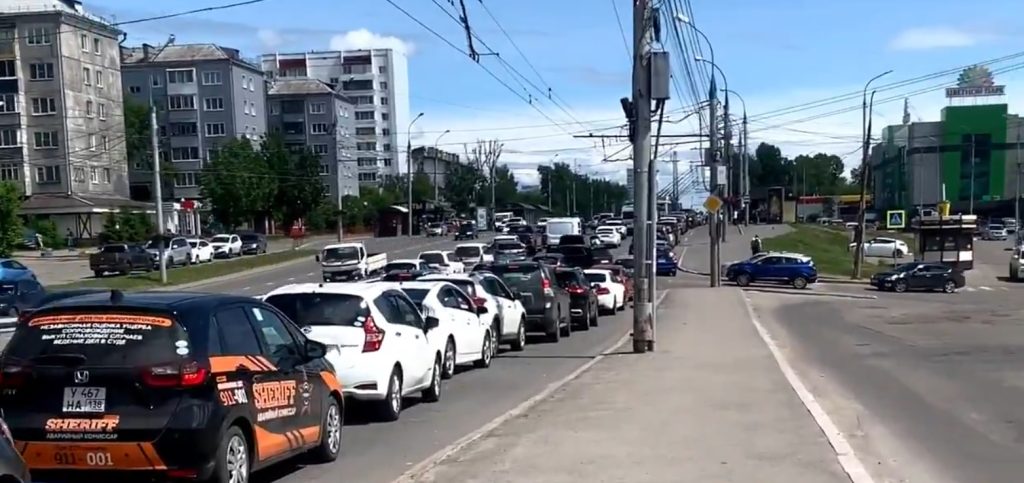 черга у росії за паливом