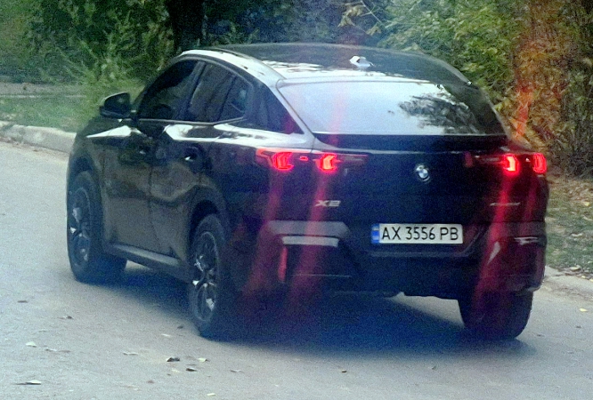 BMW X2 vin WBA51GN0705517994 - подарунок директору МДЗО