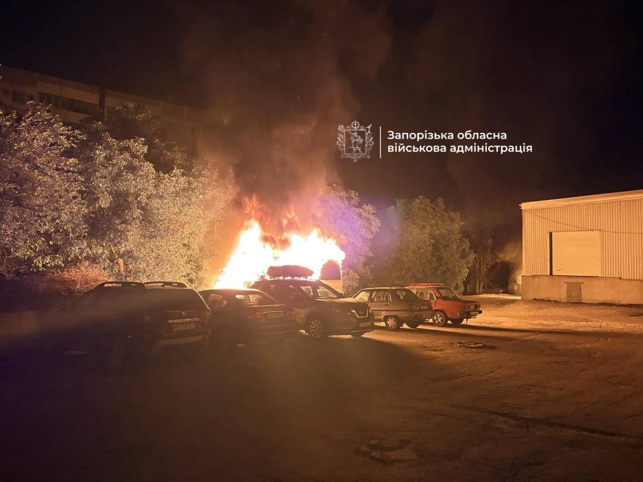 Ворог атакує легкові автівки у Запоріжжі